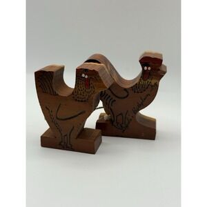 Wooden Chicken Shaped Salt And‎ Pepper Shakers Souvenir Abraham Lincoln Indiana